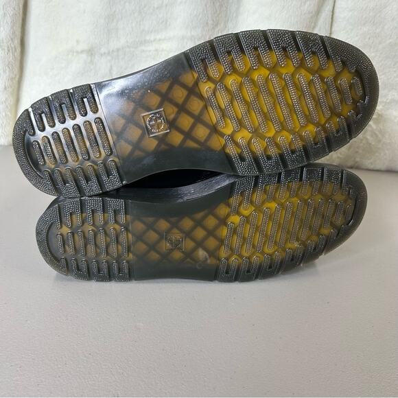 Dr. Martens Black Faux Fur Lined Dorrian Chelsea Boot Shoe Burnished Wyoming NWT - Picture 9 of 9